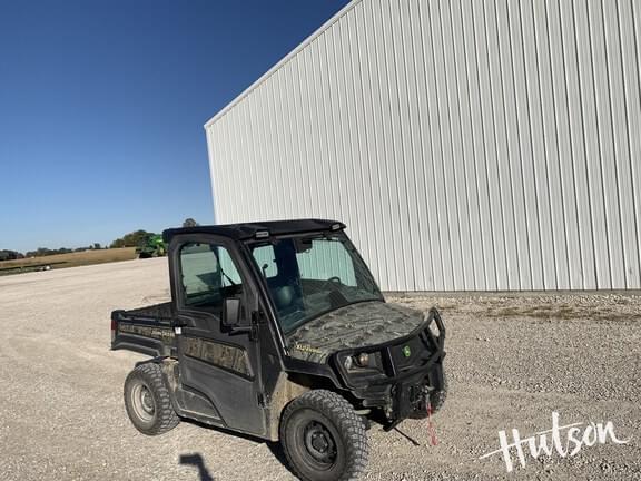 Image of John Deere XUV 835M equipment image 1