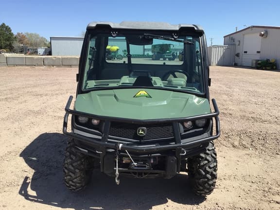 Image of John Deere XUV 835R equipment image 1