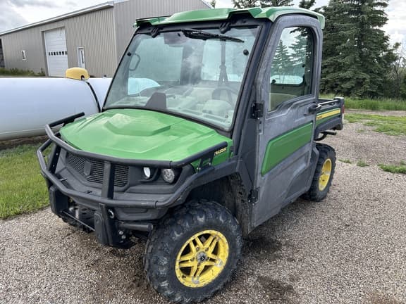 Image of John Deere XUV 835R Primary image