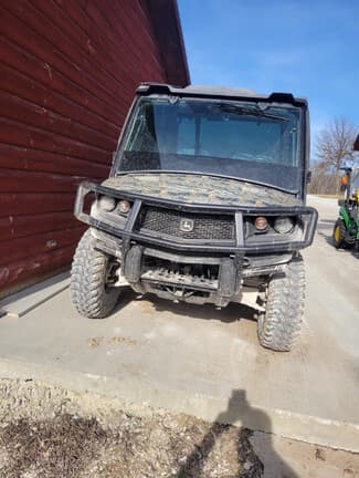 Image of John Deere XUV 835R equipment image 1