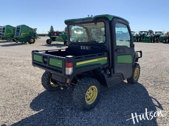 Image of John Deere XUV 835R equipment image 2