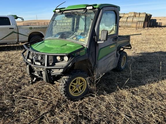 Image of John Deere XUV 835R Primary image