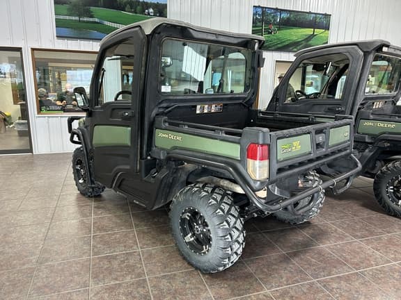 Image of John Deere XUV 835R equipment image 2