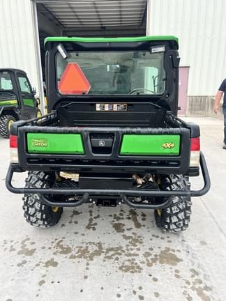 Image of John Deere XUV 835R equipment image 4