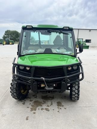 Image of John Deere XUV 835R equipment image 2