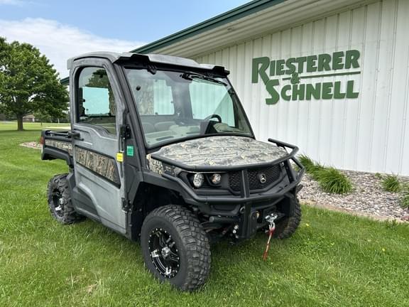 Image of John Deere XUV 835R equipment image 4