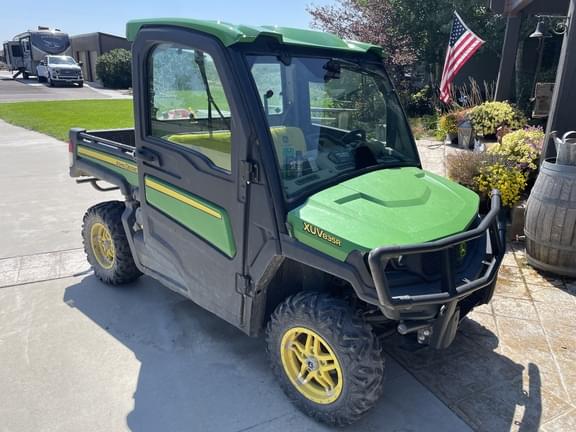 Image of John Deere XUV 835R Primary image