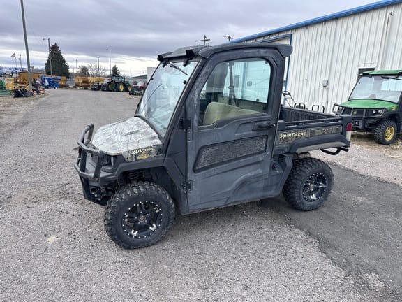 2019 John Deere XUV 835R Equipment Image0