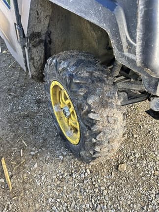 Image of John Deere XUV 835R equipment image 1