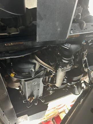 Image of John Deere XUV 835R equipment image 4