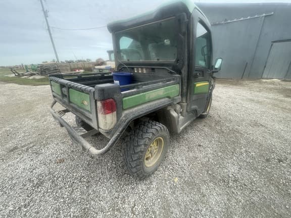 Image of John Deere XUV 835R equipment image 4