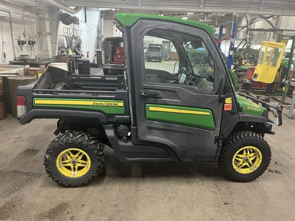 Image of John Deere XUV 835R Primary image