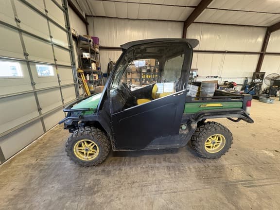 Image of John Deere XUV 865M Primary image