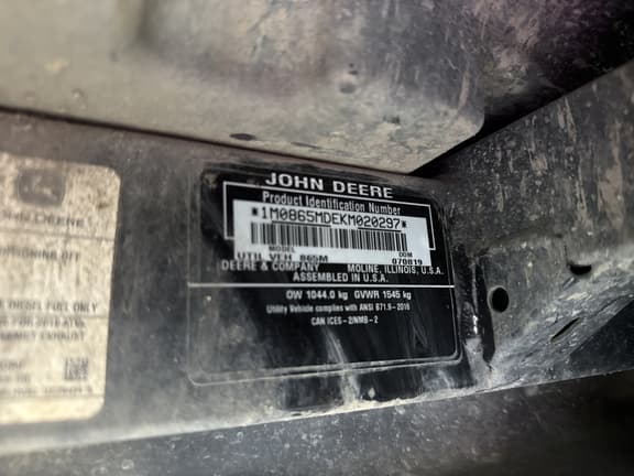 Image of John Deere XUV 865M equipment image 1