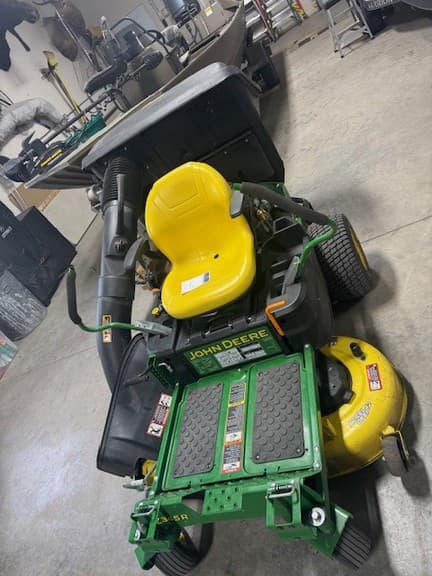 Image of John Deere Z345R equipment image 2