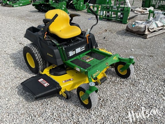 2019 John Deere Z525E Equipment Image0