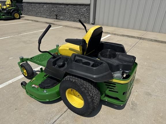 Image of John Deere Z535M equipment image 4