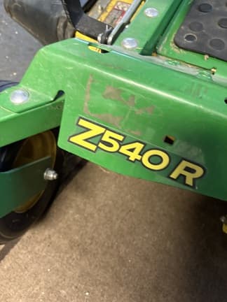 Image of John Deere Z540R equipment image 3