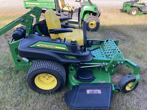 Image of John Deere Z915E equipment image 4