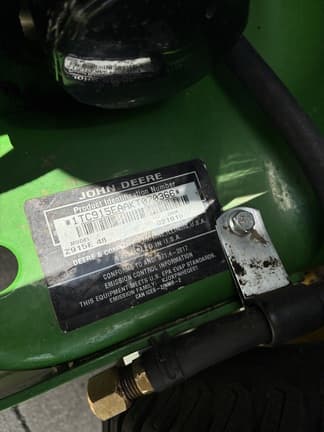 Image of John Deere Z915E equipment image 3