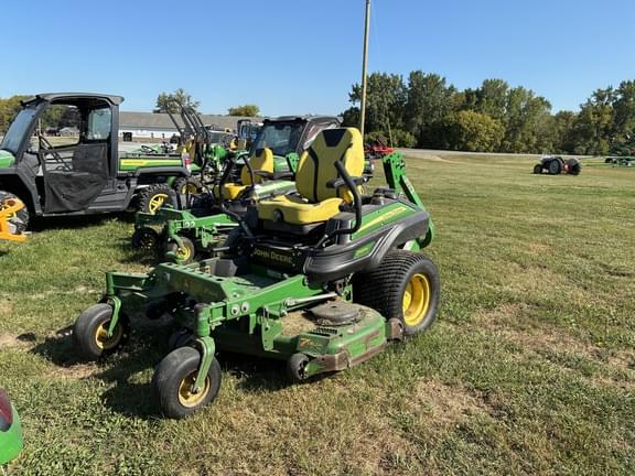 Image of John Deere Z920M equipment image 1