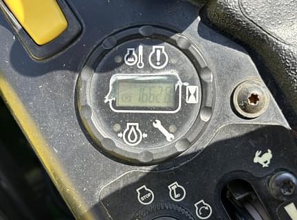 Image of John Deere Z920M equipment image 4