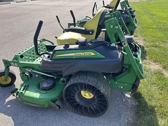 Image of John Deere Z920M equipment image 1