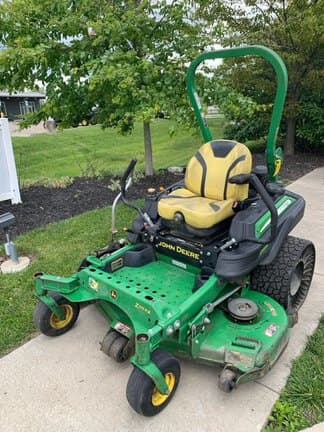 Image of John Deere Z930M equipment image 1