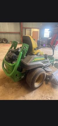 Image of John Deere Z930M equipment image 4