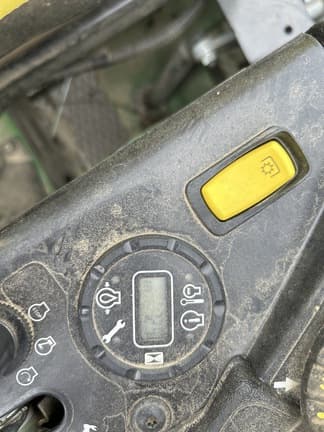 Image of John Deere Z930M equipment image 3