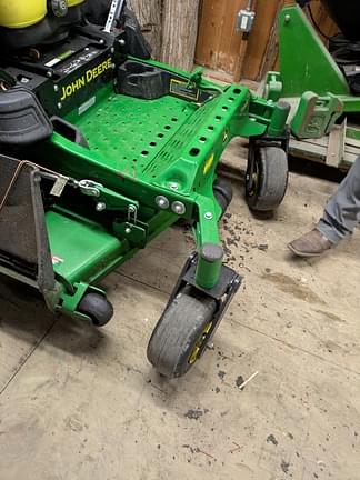 Image of John Deere Z950R equipment image 2