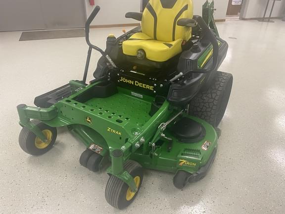 Image of John Deere Z960M equipment image 1