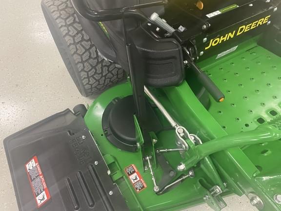 Image of John Deere Z960M equipment image 3
