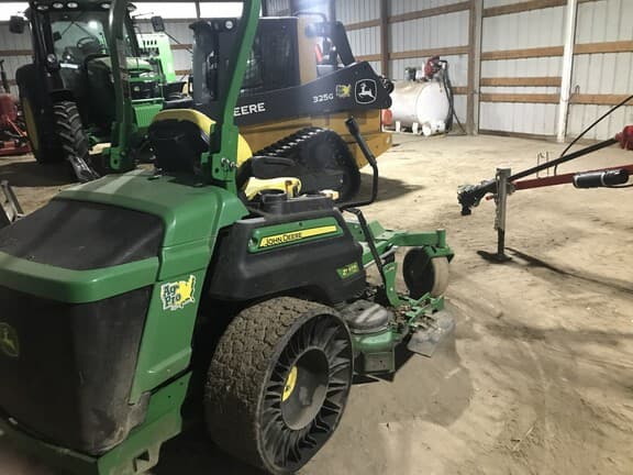 Image of John Deere Z997R equipment image 4