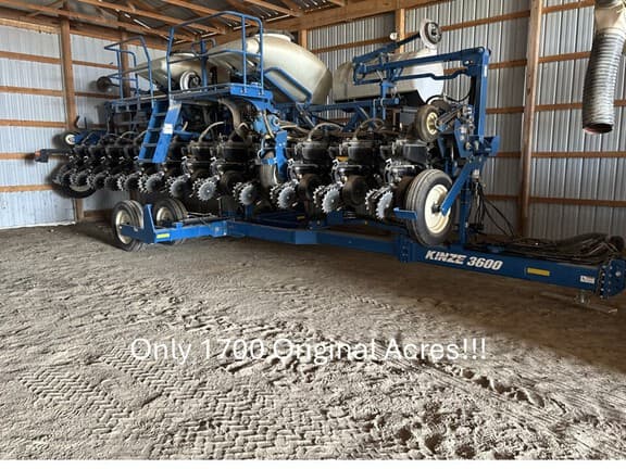 Image of Kinze 3600 Primary image