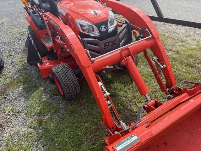 Image of Kubota BX2380 equipment image 4