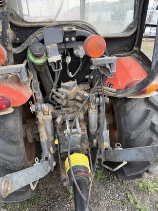 Image of Kubota M5-091 equipment image 4