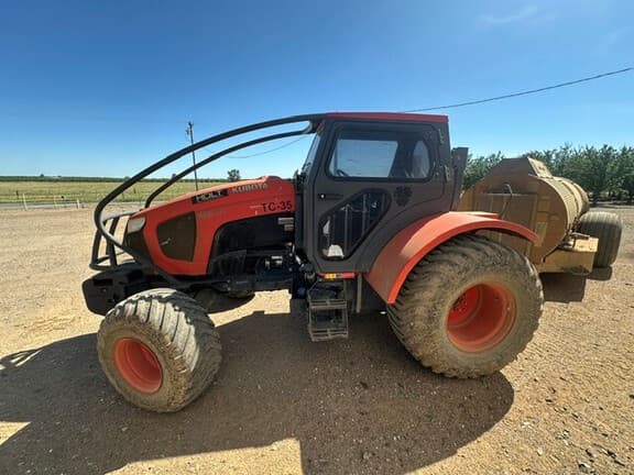 Image of Kubota M5-111 equipment image 1