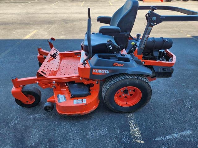 Image of Kubota Z724 equipment image 2