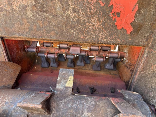 Image of Kuhn Knight SL118 equipment image 4