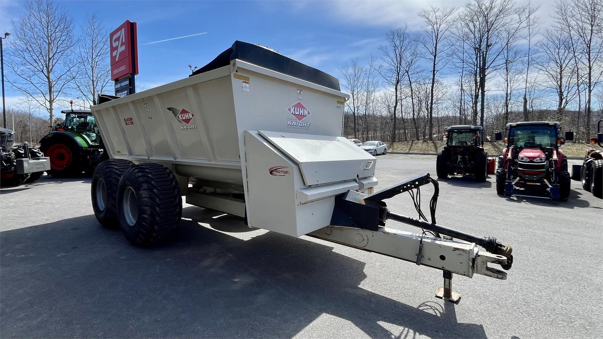 2019 Kuhn Knight SLC132 Equipment Image0