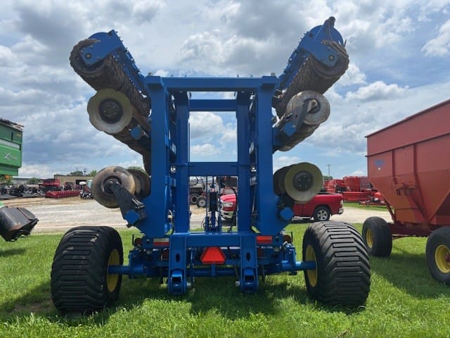 2019 Landoll 7822 Equipment Image0