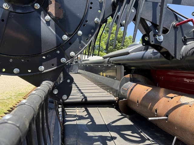 Image of MacDon FD145 equipment image 3