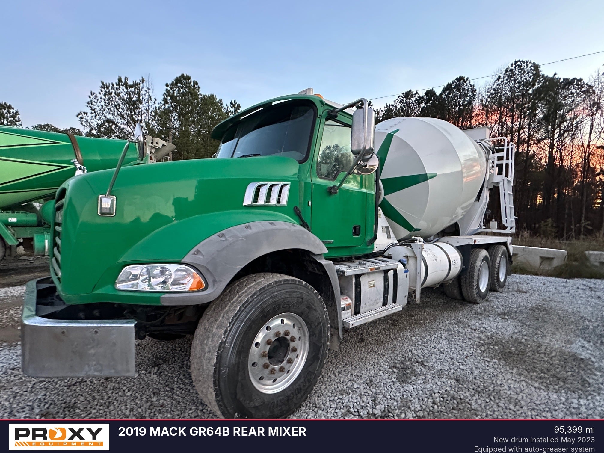 2019 Mack GR64B Equipment Image0
