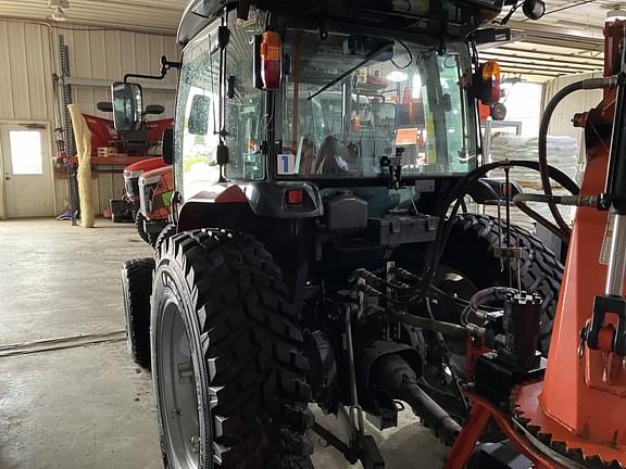 Image of Massey Ferguson 1760M equipment image 2