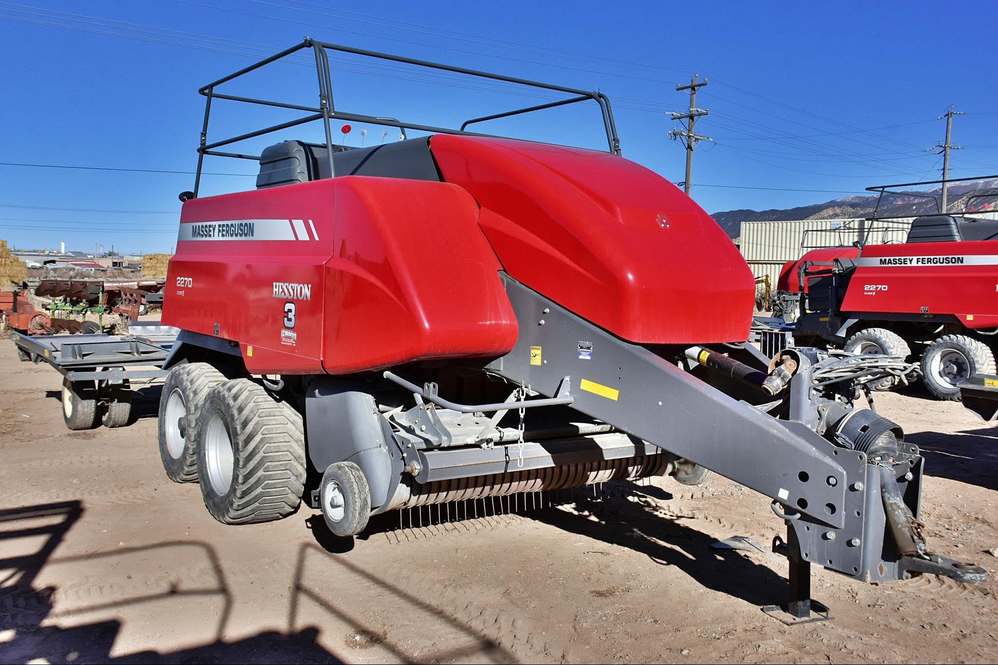 2019 Massey Ferguson 2270 Equipment Image0