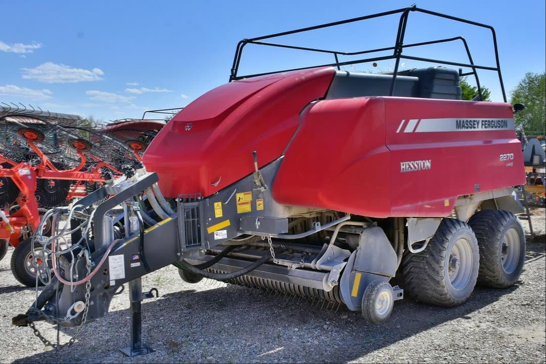 Image of Massey Ferguson 2270 Primary image