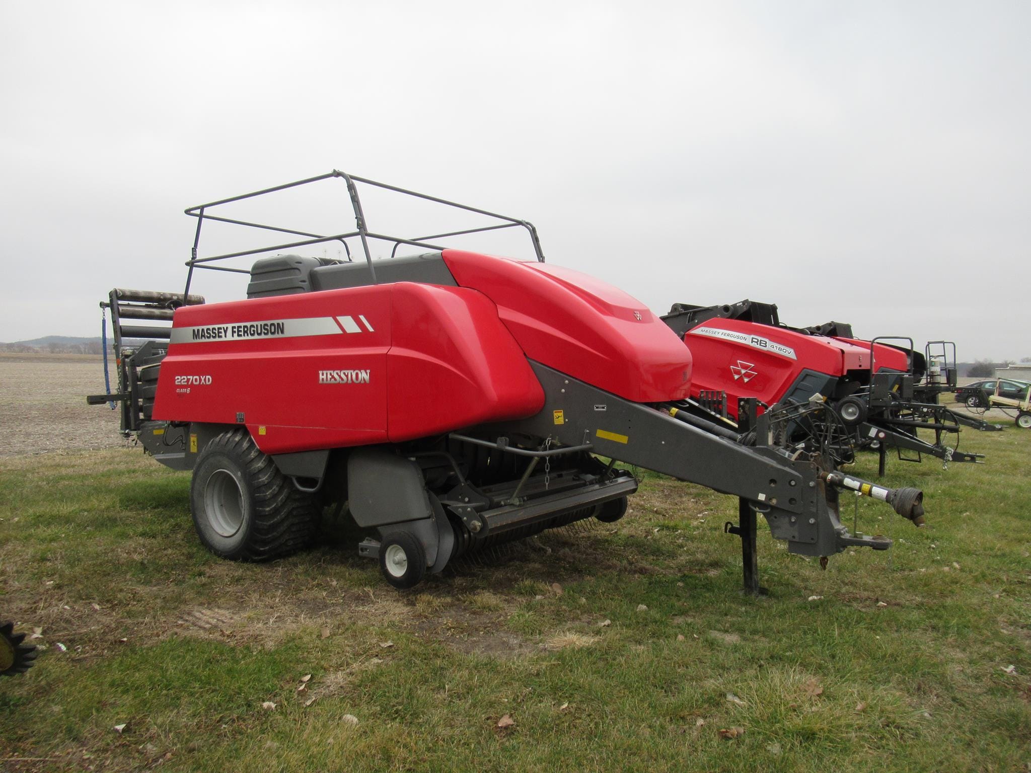 2019 Massey Ferguson 2270XD Equipment Image0