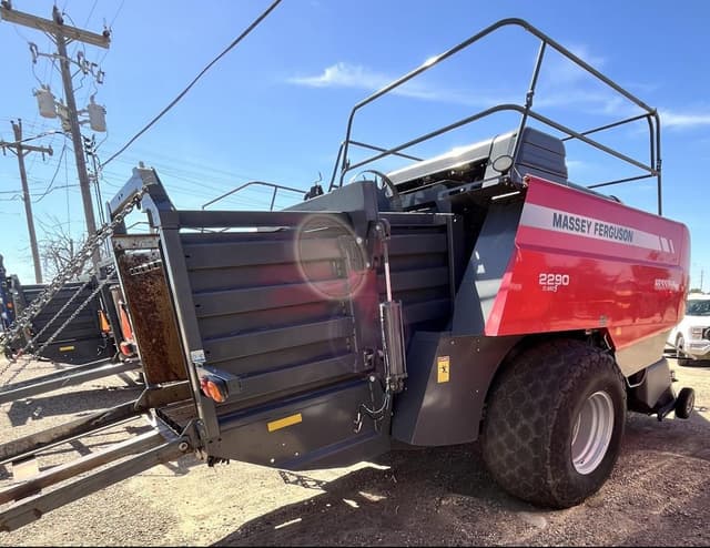 Image of Massey Ferguson 2290 equipment image 2