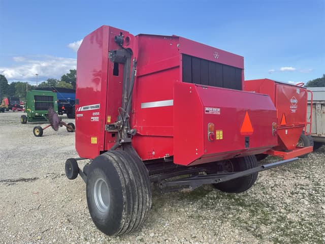 Image of Massey Ferguson Hesston 2956 equipment image 2